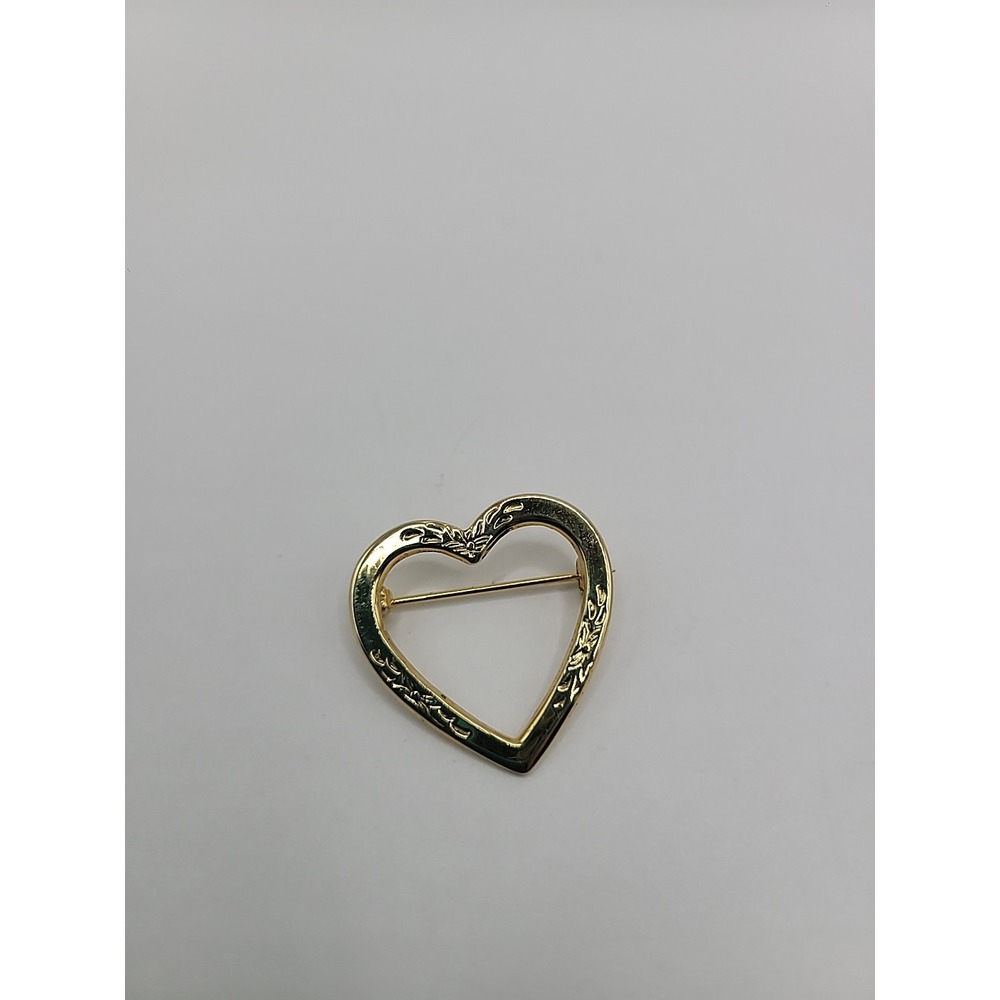 Vintage Gold Tone Open Heart Brooch Pin Etched Floral Scroll Design Romantic
